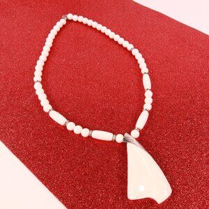 Vintage 1960's RARE Trifari White Lucite Necklace Silver Tone